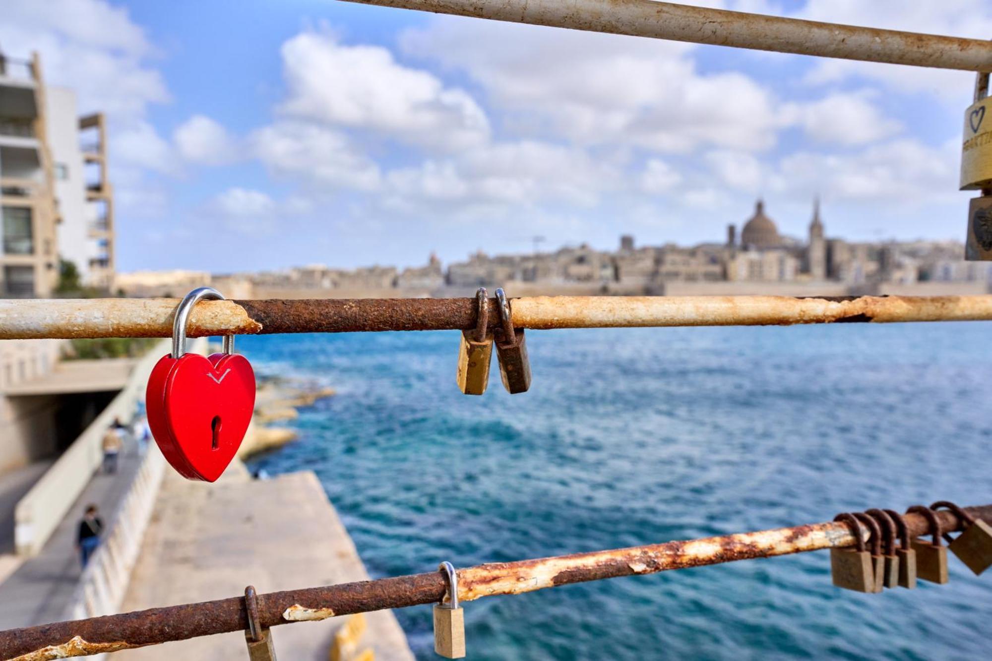 Stylish Apartment In Tigne Point Sliema Exteriér fotografie